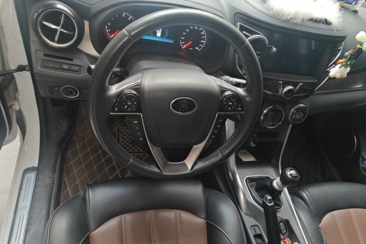 Used BYD Song 2016 GaiShi Edition 1.5TI Manual Elite Model Steering Wheel