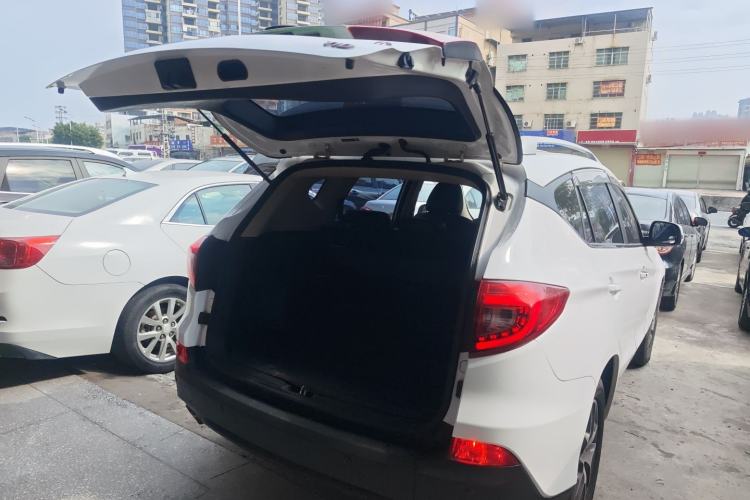 Used BYD Song 2016 GaiShi Edition 1.5TID Automatic Elite Model Trunk