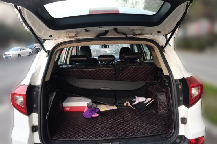 Used BYD Song 2016 Gaishi Edition 1.5TI Manual Leading Model Trunk