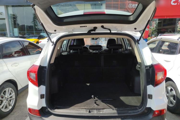 Used BYD Song 2016 GaiShi Edition 1.5TI Manual Elite Model Trunk