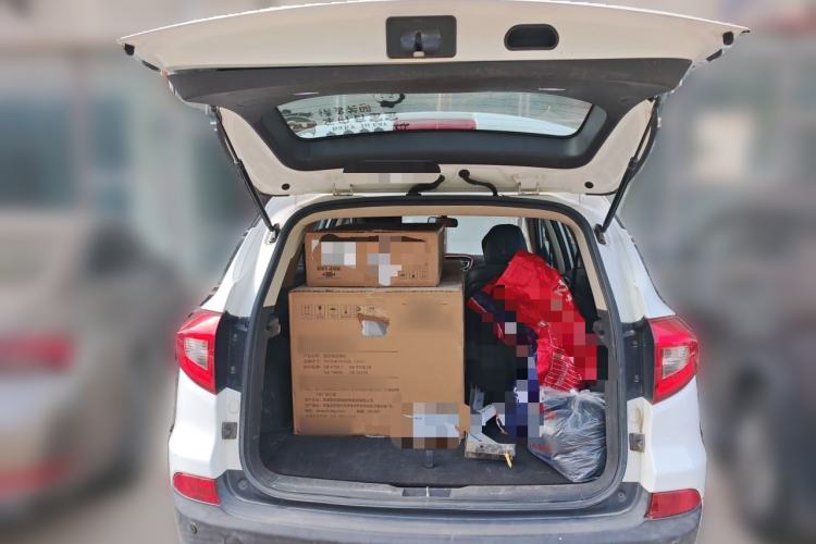 Used BYD Song 2016 GaiShi Edition 1.5TI Manual Elite Model Trunk