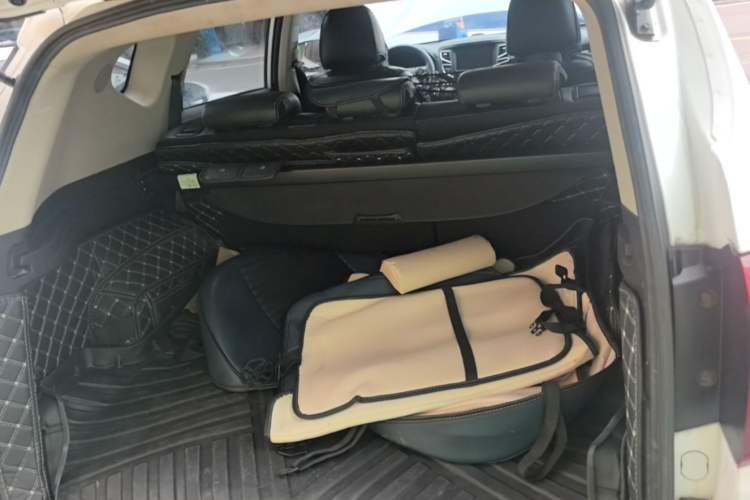 Used BYD Song 2016 GaiShi Edition 1.5TID Automatic Elite Model Trunk