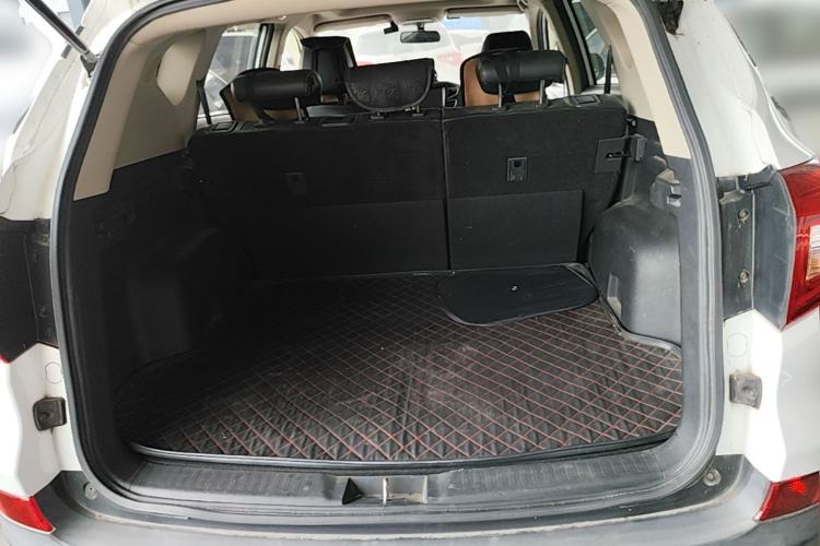 Used BYD Song 2016 1.5TI Manual Luxury Model Trunk