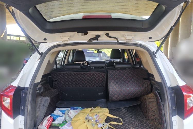 Used BYD Song 2016 GaiShi Edition 1.5TI Manual Elite Model Trunk