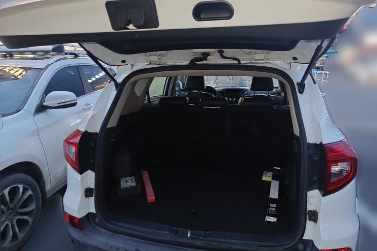 Used BYD Song 2016 1.5TI Manual Luxury Model Trunk
