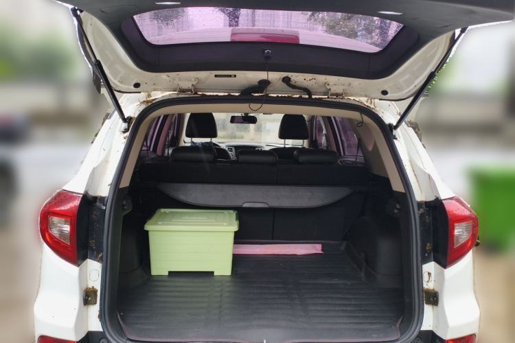 Used BYD Song 2016 GaiShi Edition 1.5TID Automatic Elite Model Trunk