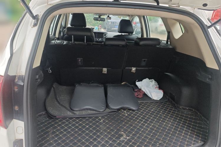 Used BYD Song 2016 GaiShi Edition 1.5TID Automatic Elite Model Trunk