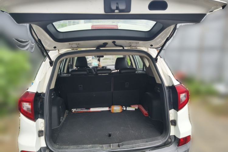 Used BYD Song 2016 1.5TI Manual Luxury Model Trunk