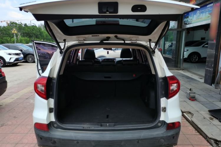 Used BYD Song 2016 GaiShi Edition 1.5TID Automatic Elite Model Trunk