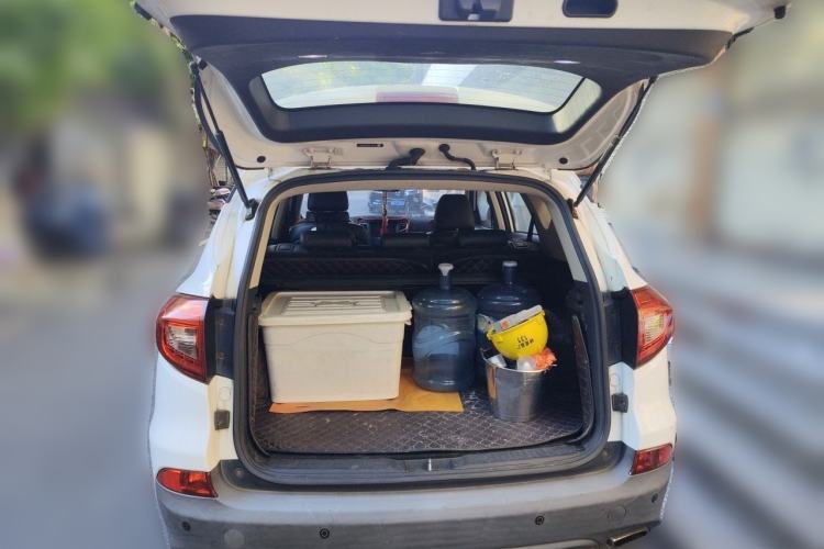 Used BYD Song 2016 GaiShi Edition 1.5TI Manual Elite Model Trunk