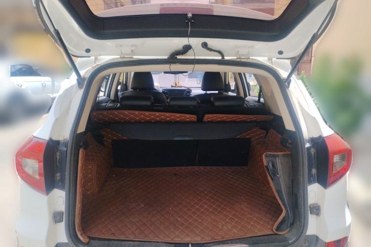 Used BYD Song 2016 1.5TI Manual Luxury Model Trunk