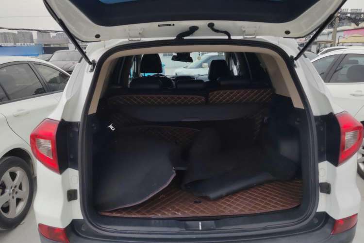 Used BYD Song 2016 GaiShi Edition 1.5TID Automatic Elite Model Trunk