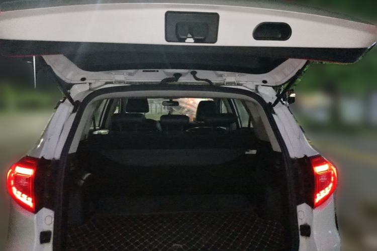 Used BYD Song 2016 GaiShi Edition 1.5TI Manual Elite Model Trunk