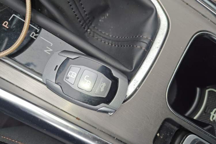 Used BYD Song 2016 2.0TID Automatic Prestige Edition Vehicle Key
