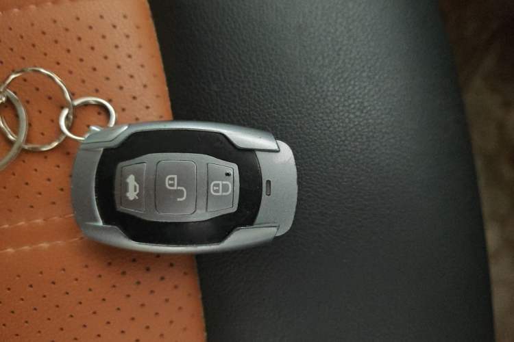 Used BYD Song 2016 2.0TID Automatic Flagship Edition Vehicle Key