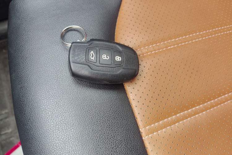 Used BYD Song 2016 2.0TID Automatic Prestige Edition Vehicle Key