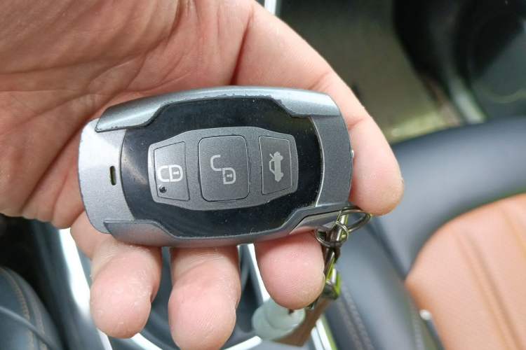 Used BYD Song 2016 1.5TI Manual Luxury Model Vehicle Key