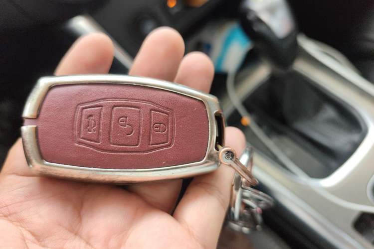 Used BYD Song 2016 Gaishi Edition 1.5TID Automatic Luxury Model Vehicle Key