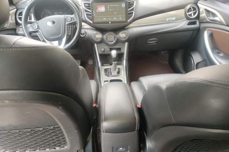 Used BYD Song 2016 Gaishi Edition 1.5TID Automatic Luxury Model Audio And AC Panel