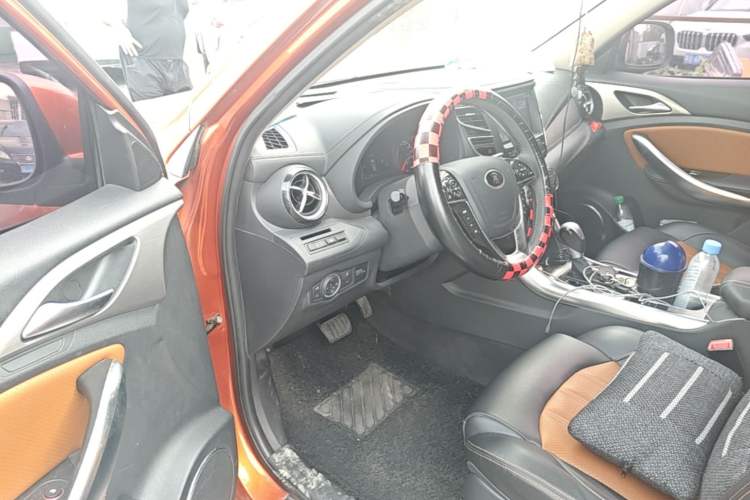 Used BYD Song 2016 GaiShi Edition 1.5TID Automatic Elite Model Driver Seat