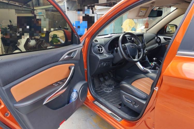 Used BYD Song 2016 1.5TI Manual Luxury Model Driver Seat