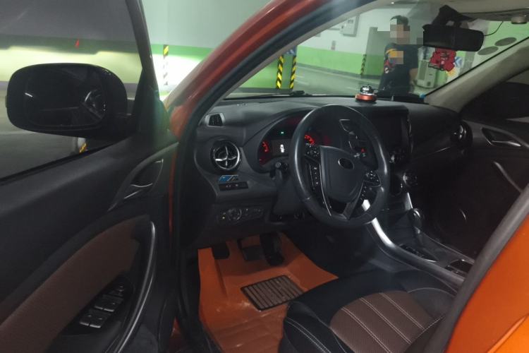 Used BYD Song 2016 GaiShi Edition 1.5TID Automatic Elite Model Driver Seat