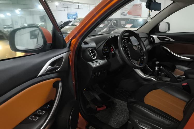 Used BYD Song 2016 1.5TI Manual Luxury Model Driver Seat