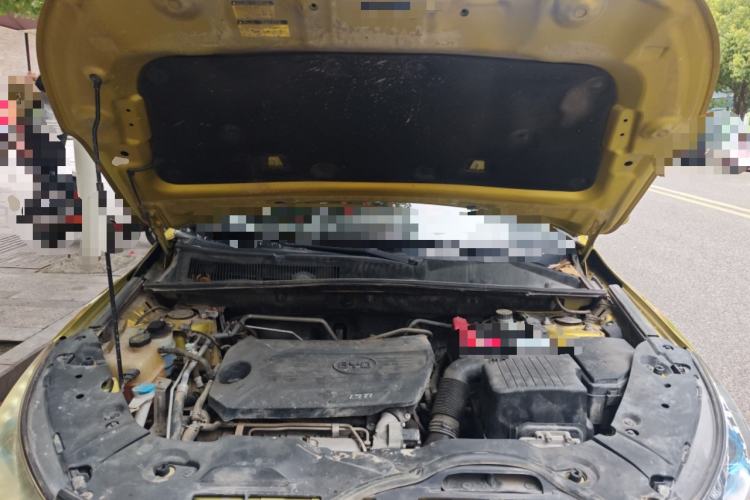 Used BYD Song 2016 1.5TI Manual Luxury Model Engine Bay