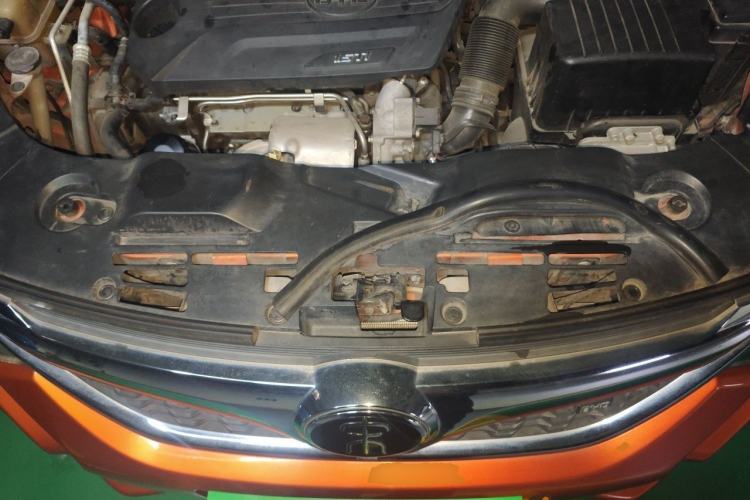 Used BYD Song 2016 GaiShi Edition 1.5TID Automatic Elite Model Engine Bay