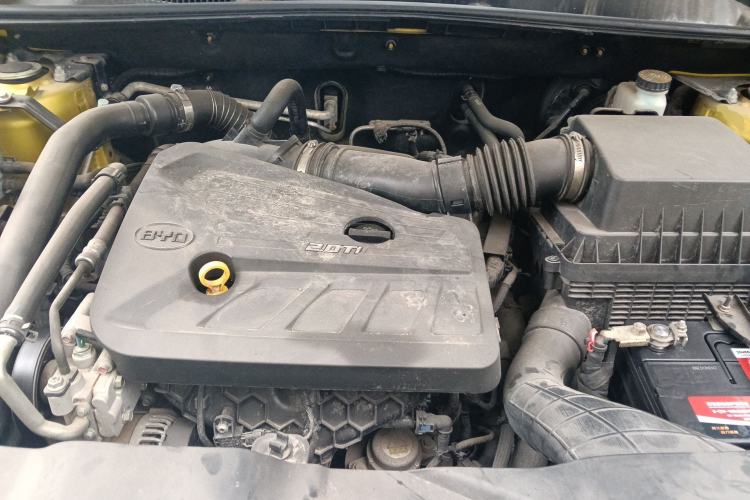 Used BYD Song 2016 2.0TID Automatic Prestige Edition Engine Bay