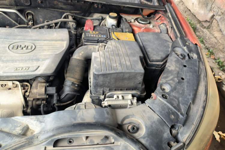 Used BYD Song 2016 1.5TI Manual Luxury Model Engine Bay Left