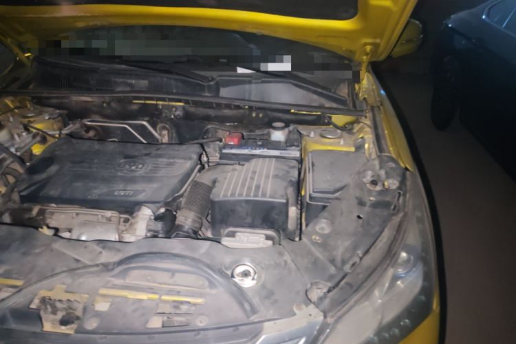 Used BYD Song 2016 GaiShi Edition 1.5TI Manual Elite Model Engine Bay Left