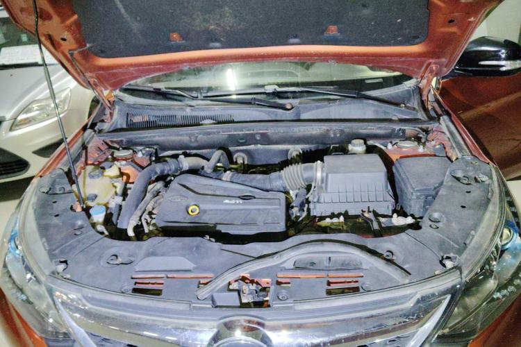 Used BYD Song 2016 2.0TID Automatic Prestige Edition Engine Bay