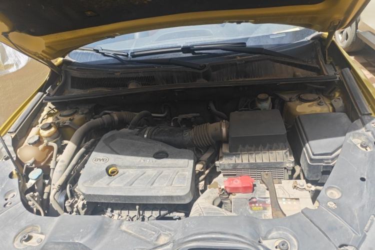 Used BYD Song 2016 2.0TID Automatic Flagship Edition Engine Bay