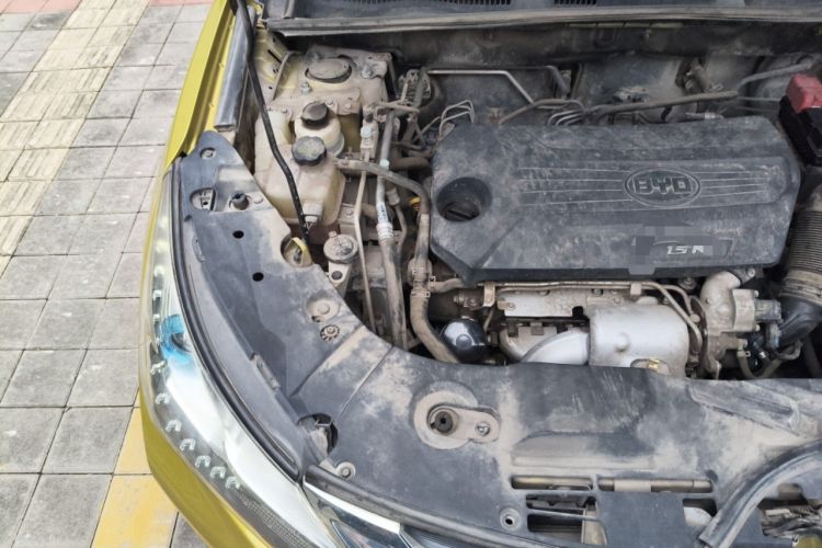 Used BYD Song 2016 GaiShi Edition 1.5TID Automatic Elite Model Engine Bay Right