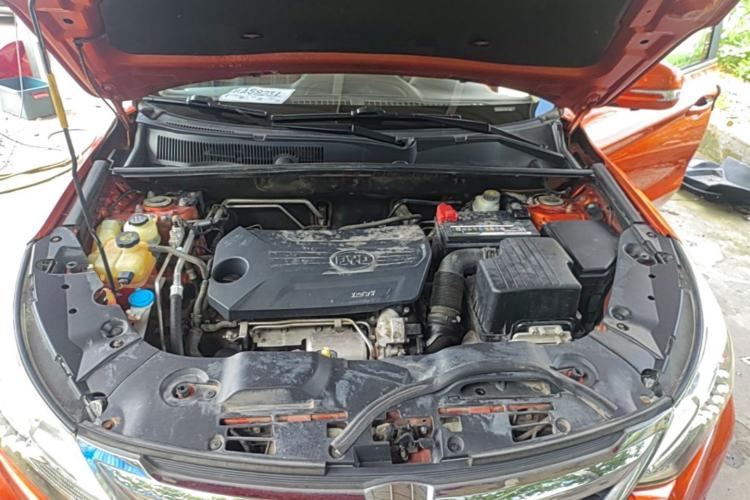 Used BYD Song 2016 GaiShi Edition 1.5TI Manual Elite Model Engine Bay