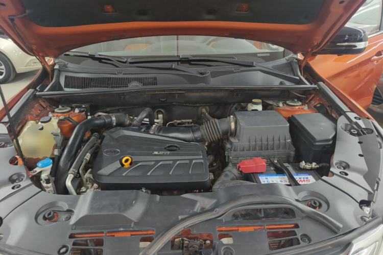Used BYD Song 2016 2.0TID Automatic Prestige Edition Engine Bay