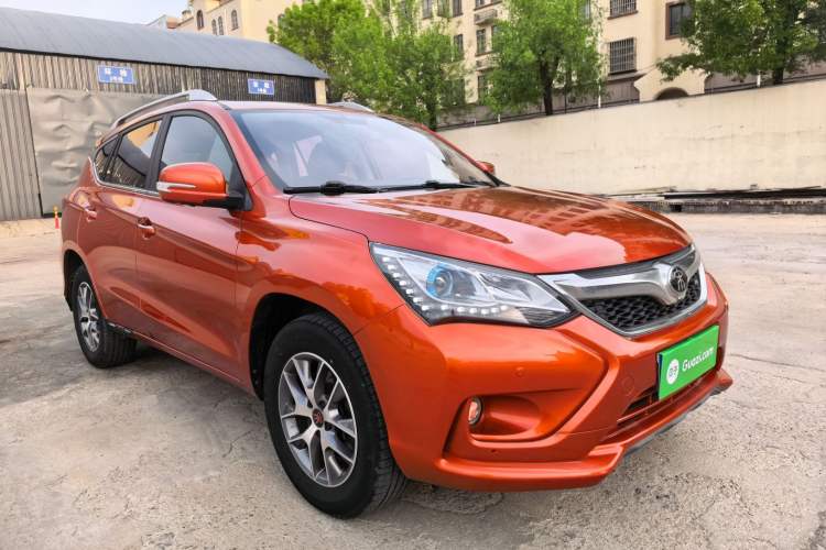 Used BYD Song 2016 GaiShi Edition 1.5TI Manual Elite Model Exterior 1