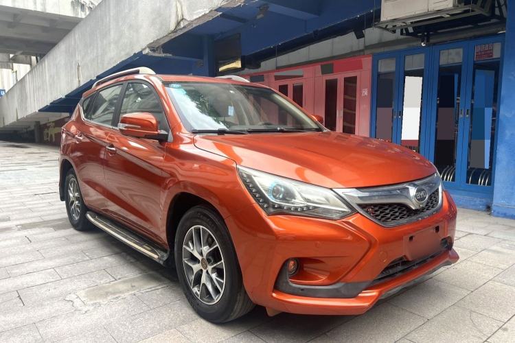 Used BYD Song 2016 1.5TI Manual Luxury Model Exterior 3