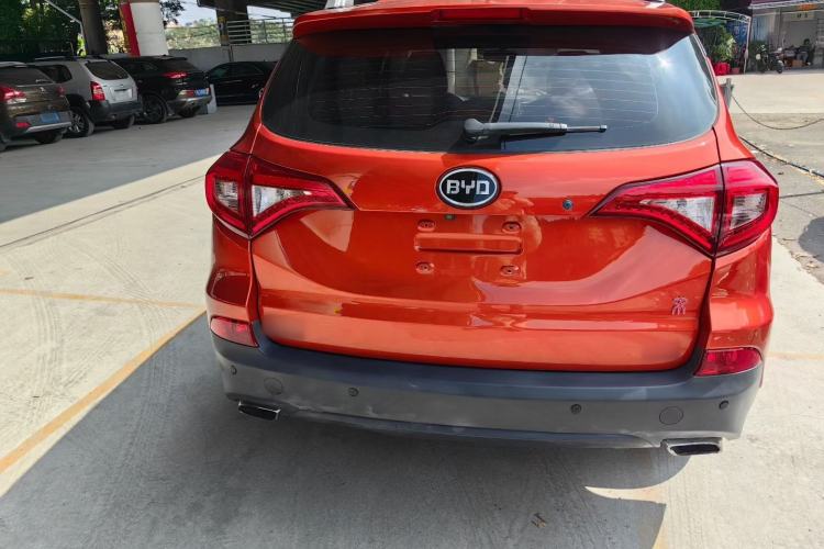 Used BYD Song 2016 GaiShi Edition 1.5TID Automatic Elite Model Exterior 4