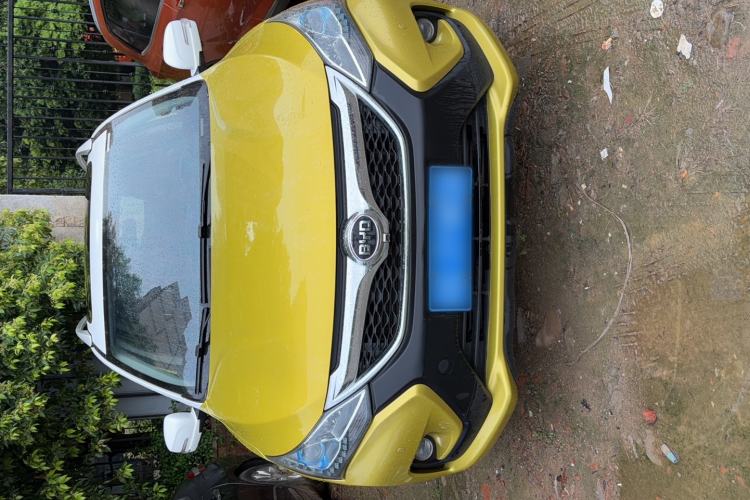 Used BYD Song 2016 2.0TID Automatic Prestige Edition Exterior 4