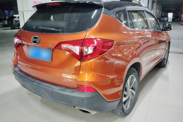 Used BYD Song 2016 2.0TID Automatic Prestige Edition Exterior 4