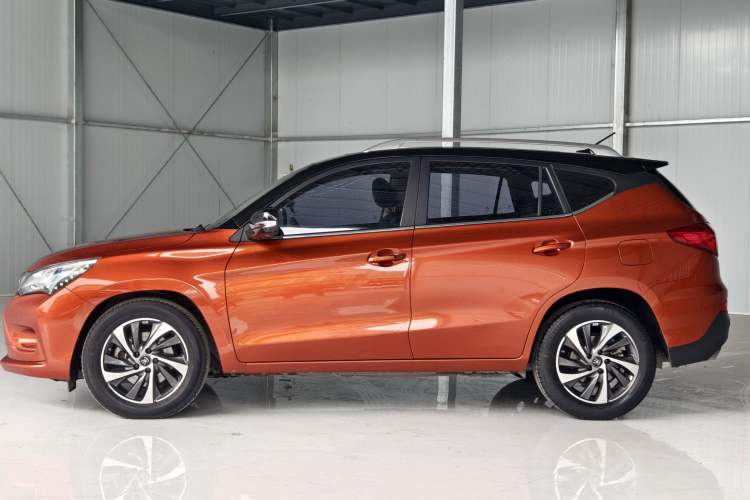 Used BYD Song 2016 2.0TID Automatic Flagship Edition Exterior 4