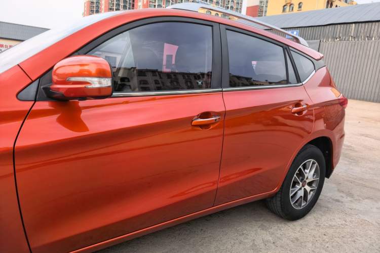 Used BYD Song 2016 GaiShi Edition 1.5TI Manual Elite Model Exterior 5