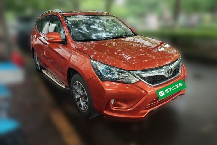Used BYD Song 2016 GaiShi Edition 1.5TID Automatic Elite Model Front Right 45 Deg