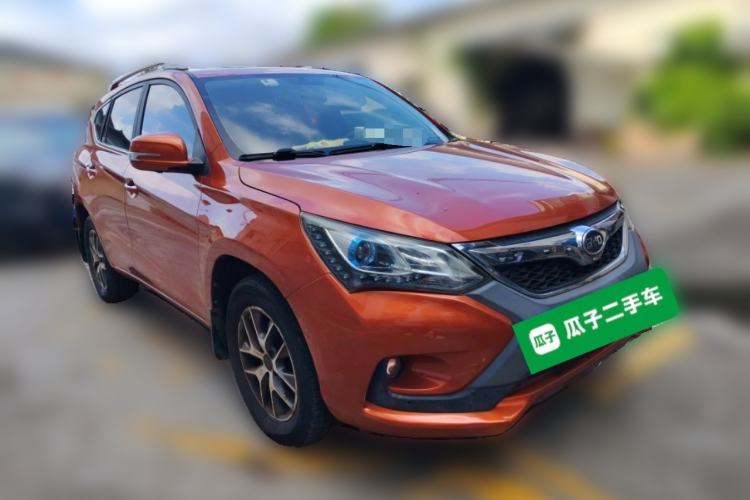 Used BYD Song 2016 1.5TI Manual Luxury Model Front Right 45 Deg