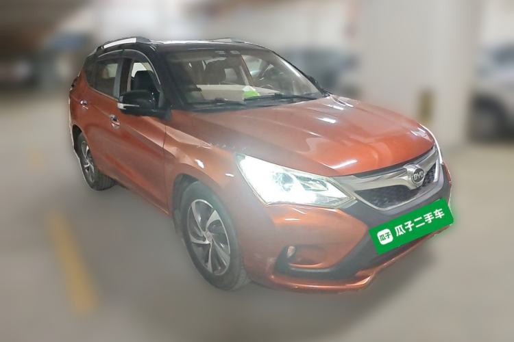 Used BYD Song 2016 2.0TID Automatic Prestige Edition Front Right 45 Deg