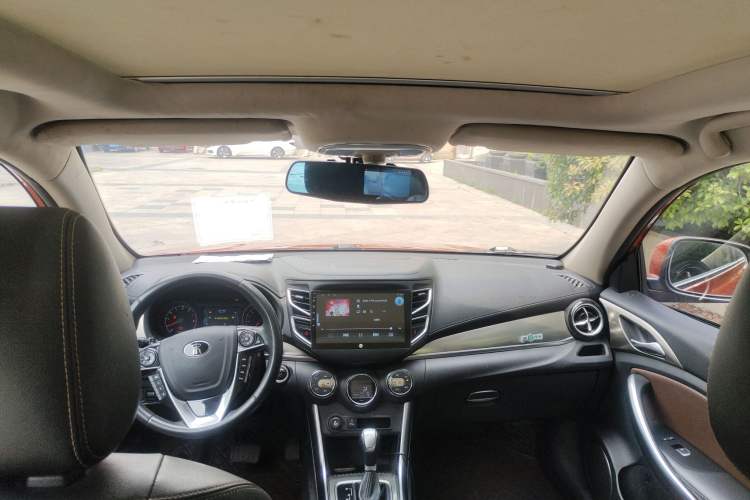 Used BYD Song 2016 Gaishi Edition 1.5TID Automatic Luxury Model Headliner