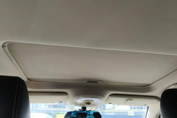Used BYD Song 2016 GaiShi Edition 1.5TID Automatic Elite Model Headliner