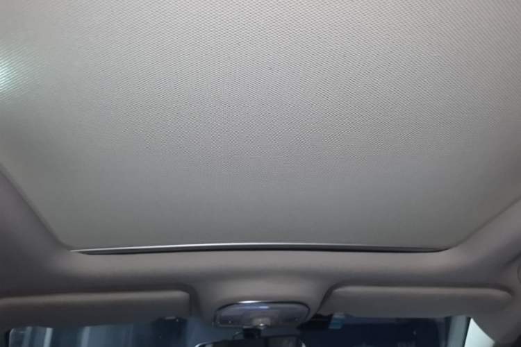 Used BYD Song 2016 2.0TID Automatic Prestige Edition Headliner